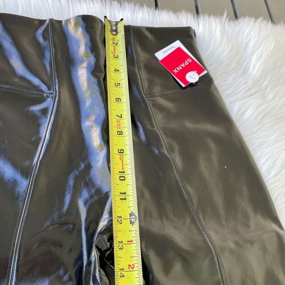 NWT - Spanx Faux Patent Leather Leggings - Vinyl - Size Med. Tall - Picture 8 of 11